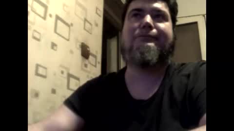 Snapshot of george84xxx chatting on December 2025 03:42:01 PM GeOOXXX online show from December 2025 03:42:01 PM