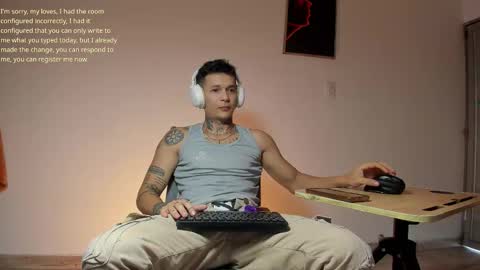 independent model online show from November 2025 08:24:02 PM