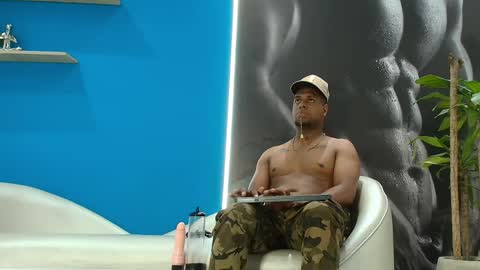 Snapshot of georgeromano chatting on May 2026 01:41:02 PM GeorgeRomano online show from May 2026 01:41:02 PM