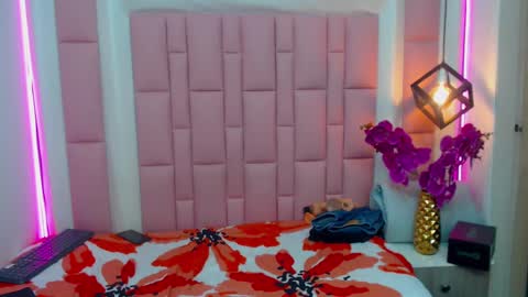 GEORGE online show from December 2024 01:34:01 AM