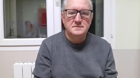 Snapshot of gerardlp131313 chatting on October 2025 08:10:01 PM gerardlp131313 online show from October 2025 08:10:01 PM