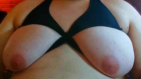 Snapshot of germanfatfemboy chatting on September 2025 01:43:02 PM germanfatfemboy online show from September 2025 01:43:02 PM