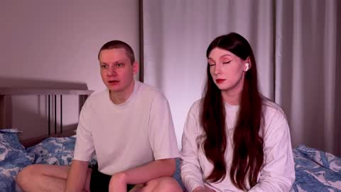 Snapshot of gethigh_ chatting on December 2024 08:02:02 PM Liz and Mark online show from December 2024 08:02:02 PM