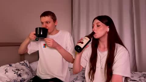 Snapshot of gethigh_ chatting on February 2025 08:19:02 PM Liz and Mark online show from February 2025 08:19:02 PM