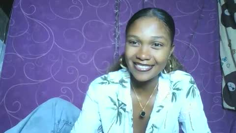 Snapshot of gggloria chatting on May 2026 06:05:01 PM gggloria online show from May 2026 06:05:01 PM