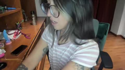 Snapshot of ghostcrimson chatting on February 2025 05:42:02 AM andy online show from February 2025 05:42:02 AM