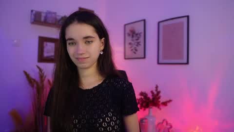 Gia Paige18 online show from December 2025 02:23:01 PM