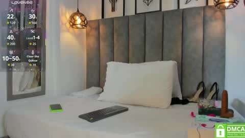 Darlliny online show from September 2025 11:24:01 AM