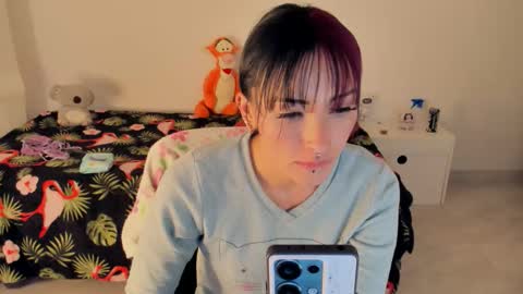 GIA WHITE Independet  online show from October 2025 11:54:01 AM