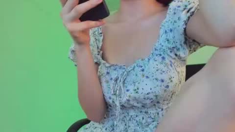 GIA WHITE Independet  online show from December 2025 01:07:01 PM