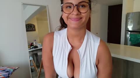 Gianella  online show from April 2026 08:31:01 PM