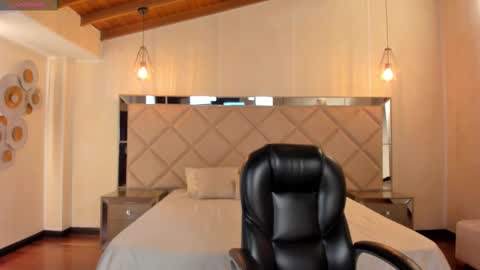 Gia Ferrera online show from January 2026 07:27:01 PM