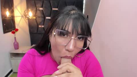 G I A  FOX online show from November 2025 02:30:01 PM