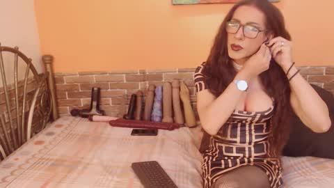 Snapshot of gianina_cd chatting on January 2025 01:36:02 AM Gianina online show from January 2025 01:36:02 AM