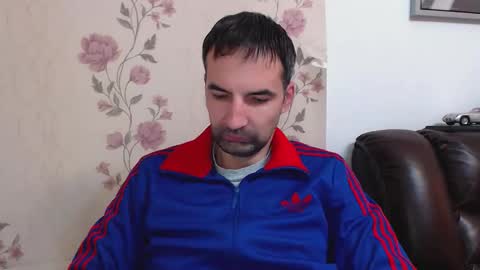 Gianni online show from December 2025 08:56:02 AM