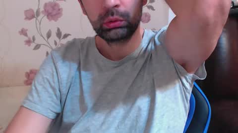 Gianni online show from February 2026 11:23:01 PM