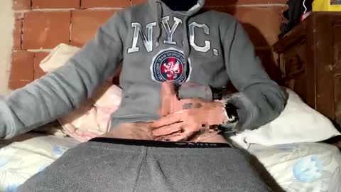 Snapshot of gicobest chatting on December 2024 12:58:02 PM Corrado online show from December 2024 12:58:02 PM