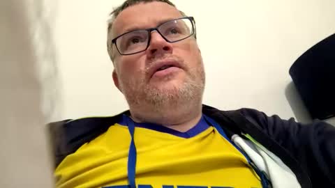 giddyup2222222 online show from November 2025 12:54:01 AM