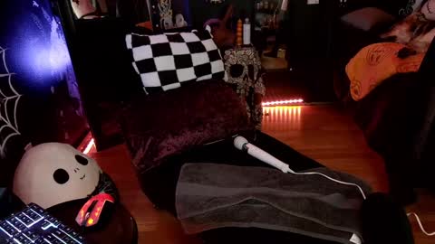 Snapshot of gigglemethis22 chatting on January 2025 12:01:01 AM Giggles online show from January 2025 12:01:01 AM