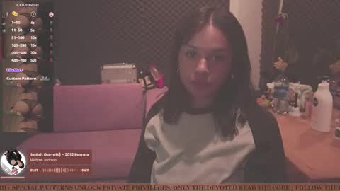 Snapshot of gigifontaine_ chatting on September 2025 12:14:01 AM Gigi independet model P online show from September 2025 12:14:01 AM