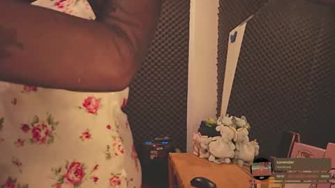 Snapshot of gigifontaine_ chatting on October 2025 08:39:01 PM Gigi independet model P online show from October 2025 08:39:01 PM