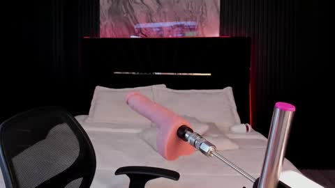 Gigi Doll online show from February 2025 02:46:01 PM