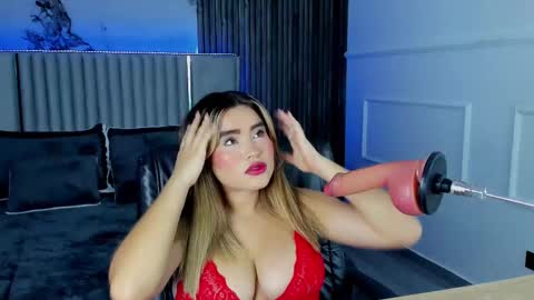 Gigi Doll online show from February 2025 11:36:02 AM