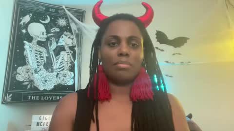 Snapshot of gigimcfee chatting on October 2025 07:32:01 AM G Money online show from October 2025 07:32:01 AM