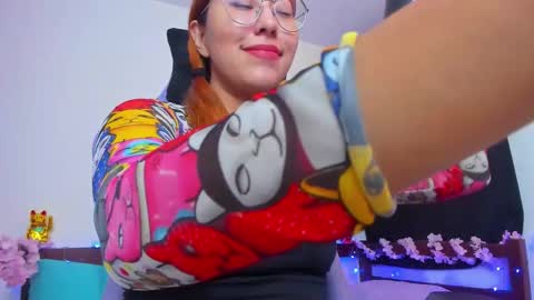 gigimooon online show from November 2025 01:17:02 AM