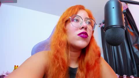 gigimooon online show from February 2026 01:43:01 AM