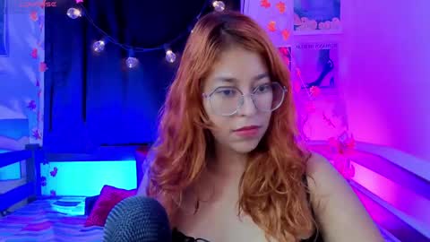 Snapshot of gigimooon chatting on May 2026 11:11:01 PM gigimooon online show from May 2026 11:11:01 PM