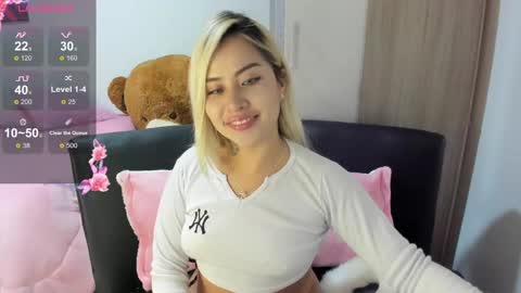 Snapshot of gigiprincesss chatting on February 2025 10:43:02 PM Gigi online show from February 2025 10:43:02 PM