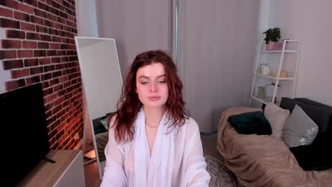 Snapshot of gin_yoon chatting on December 2024 12:41:02 PM Gin online show from December 2024 12:41:02 PM