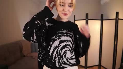 Snapshot of gin_yoon chatting on November 2025 06:34:02 AM Gin online show from November 2025 06:34:02 AM