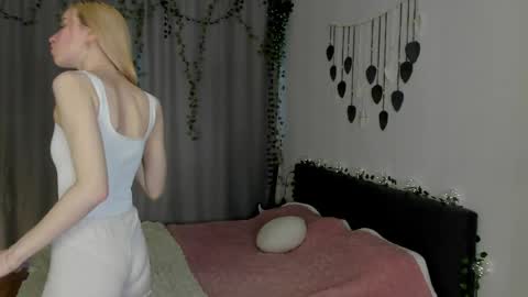Gin online show from May 2026 06:42:01 AM