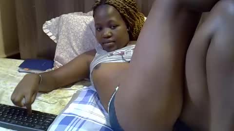 Adiliah online show from December 2025 11:06:02 AM