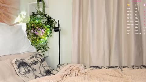 Snapshot of gina_vicious chatting on January 2025 09:26:02 PM Gina online show from January 2025 09:26:02 PM