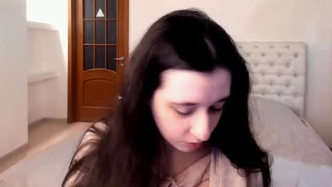 Kate online show from February 2025 10:12:02 AM