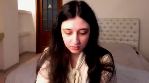 Kate online show from February 2025 01:38:01 PM