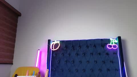 Gina Cali online show from October 2025 04:16:01 AM