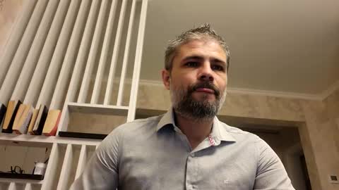 Gabriel online show from November 2025 04:00:02 AM