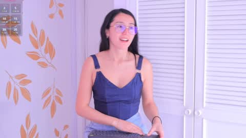 Snapshot of ginevra_esposito chatting on October 2025 01:09:02 PM Ginn online show from October 2025 01:09:02 PM
