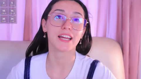 Snapshot of ginevra_esposito chatting on November 2025 01:21:02 PM Ginn online show from November 2025 01:21:02 PM