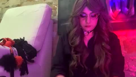 Ginger online show from March 2026 03:12:01 AM