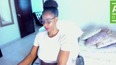 Snapshot of ginger_smil chatting on May 2026 12:43:01 PM Diana online show from May 2026 12:43:01 PM