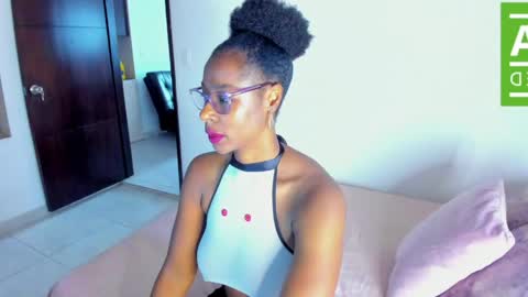 Snapshot of ginger_smil chatting on May 2026 12:44:02 PM Diana online show from May 2026 12:44:02 PM