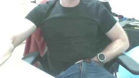 Snapshot of ginger_xxx chatting on May 2026 08:37:01 PM mike online show from May 2026 08:37:01 PM