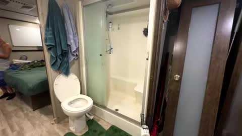 gingerbear3742 online show from October 2025 05:26:02 AM