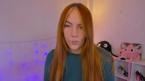 gingerr_pie online show from September 2025 06:57:01 PM