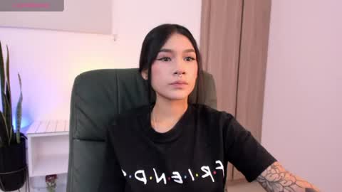 Snapshot of ginnaaaa_ chatting on June 2026 11:17:02 PM Ginnaa online show from June 2026 11:17:02 PM